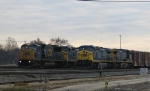 CSX 8745 leads a train into Florence Yard